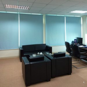 Rèm sáo cuốn văn phòng màu xanh mát dịu Rèm sáo cuốn văn phòng màu xanh mát dịu