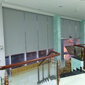 Rèm sáo cuốn văn phòng màu xanh mát dịu Rèm sáo cuốn văn phòng màu xanh mát dịu