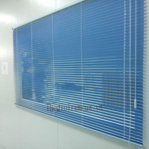 Rèm lá nhôm lỗ kim lưới nhìn thấy cảnh bên ngoài Rèm lá nhôm lỗ kim lưới nhìn thấy cảnh bên ngoài