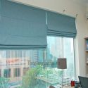 Mành roman che nắng cho cửa sổ văn phòng công ty