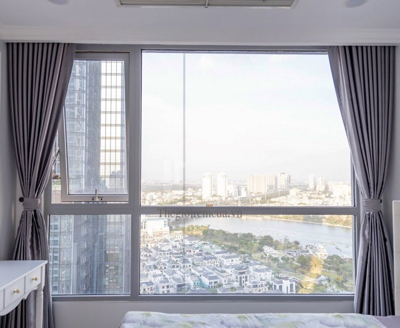 Rem Cua Vinhomes Central Park Binh Thanh (1)