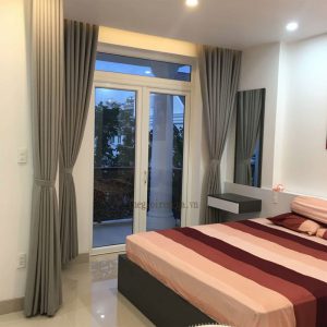 Lắp đặt rèm vải phòng ngủ hiện đại giá rẻ chắn sáng Lắp đặt rèm vải phòng ngủ hiện đại giá rẻ chắn sáng