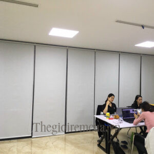Rèm sáo đứng lá dọc văn phòng Bình Dương Rèm sáo đứng lá dọc văn phòng Bình Dương
