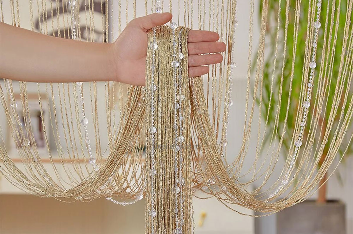 rèm sợi đính cườm