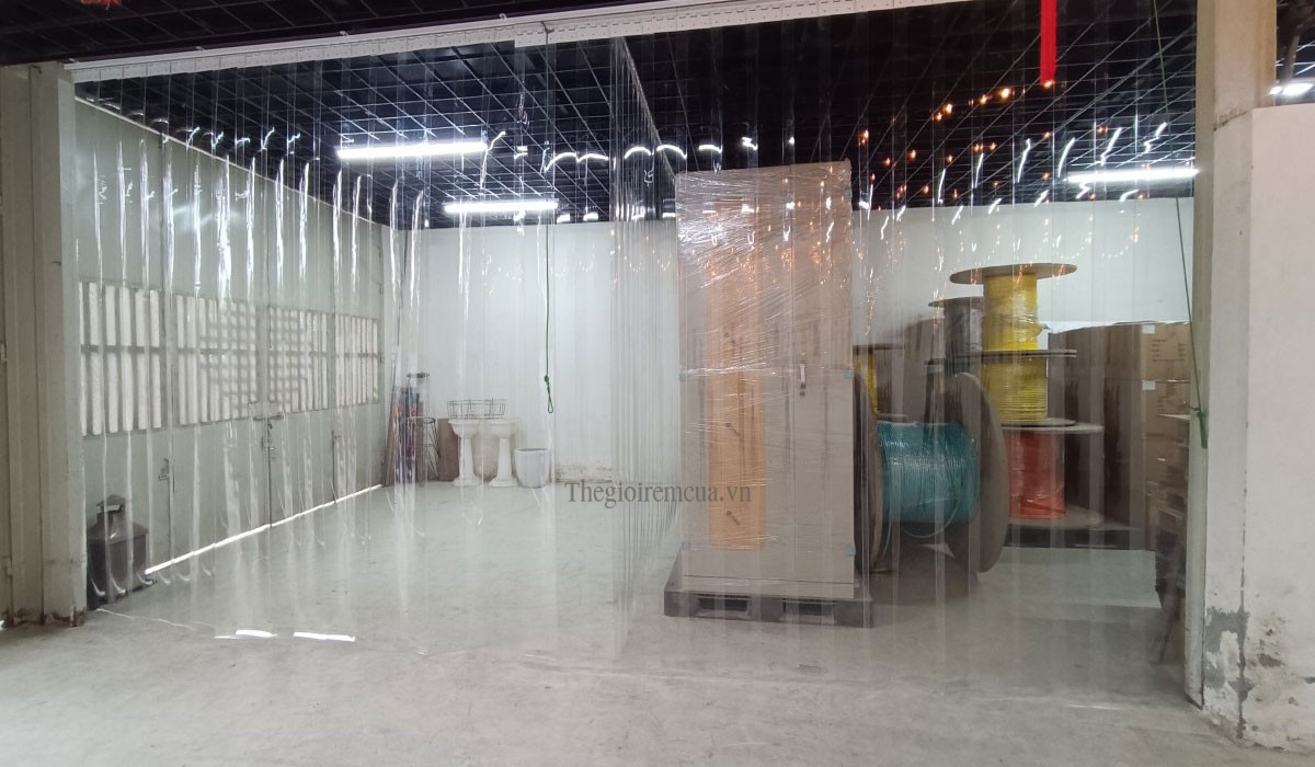 rèm nhựa ngăn lạnh nhà xưởng rèm nhựa ngăn lạnh nhà xưởng