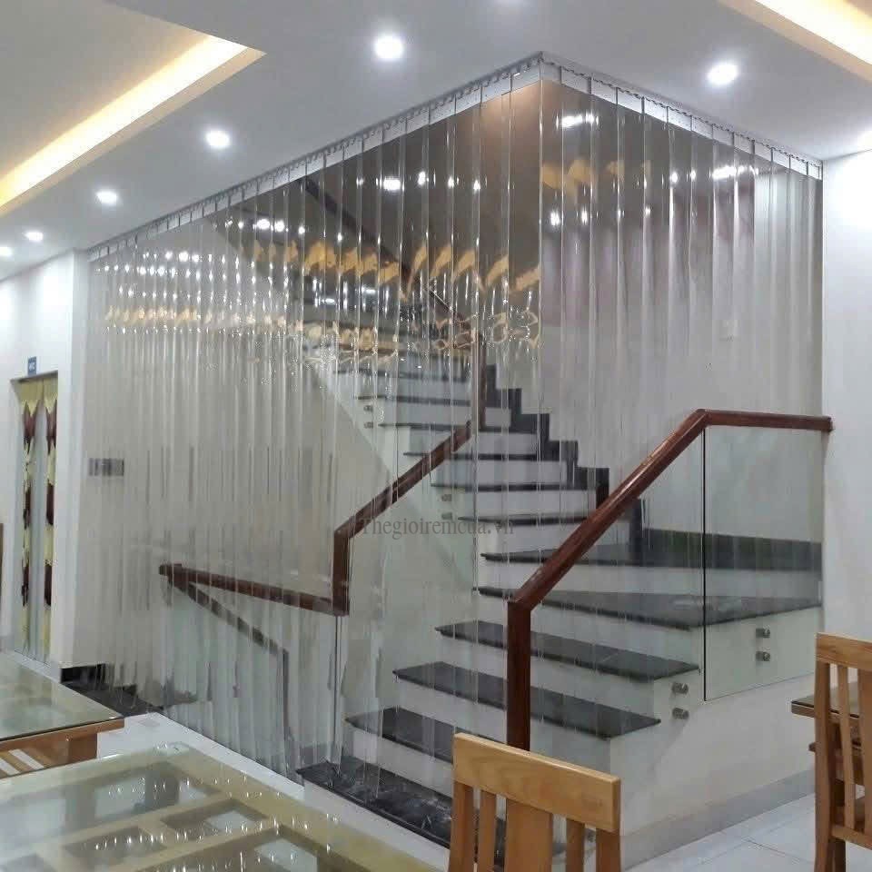 rèm nhựa cầu thang ngăn lạnh rèm nhựa cầu thang ngăn lạnh